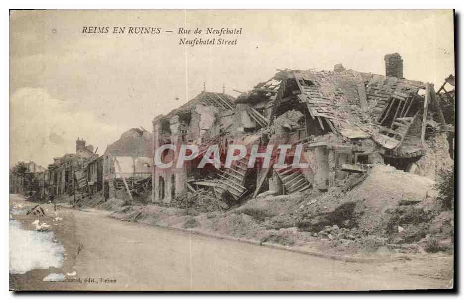 CPA Militaria Reims En Ruines Rue de Neufchatel