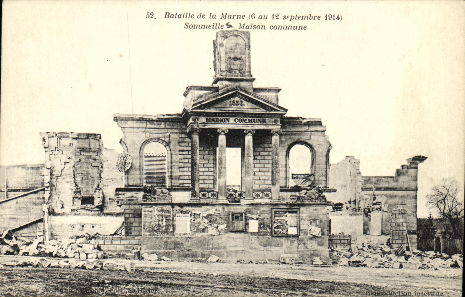CPA Militaria Bataile de la MArne Sommeille Maison commune