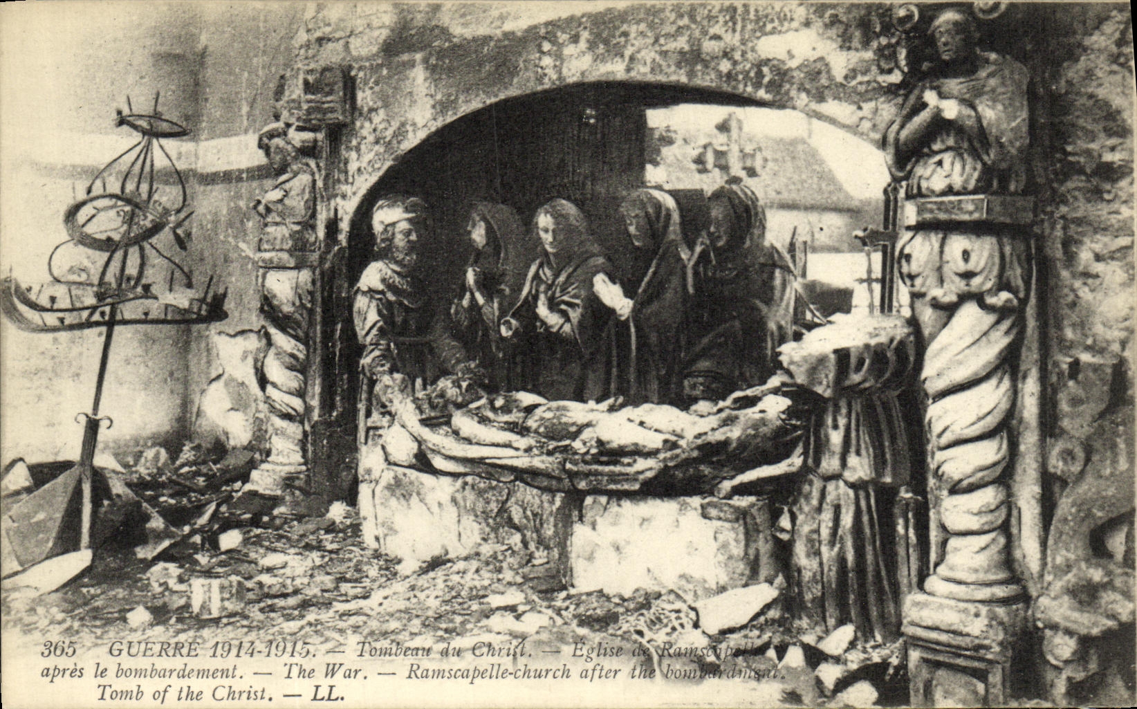 CPA Militaria Guerre Tombeau du Christ Eglise de Ramscapelle 