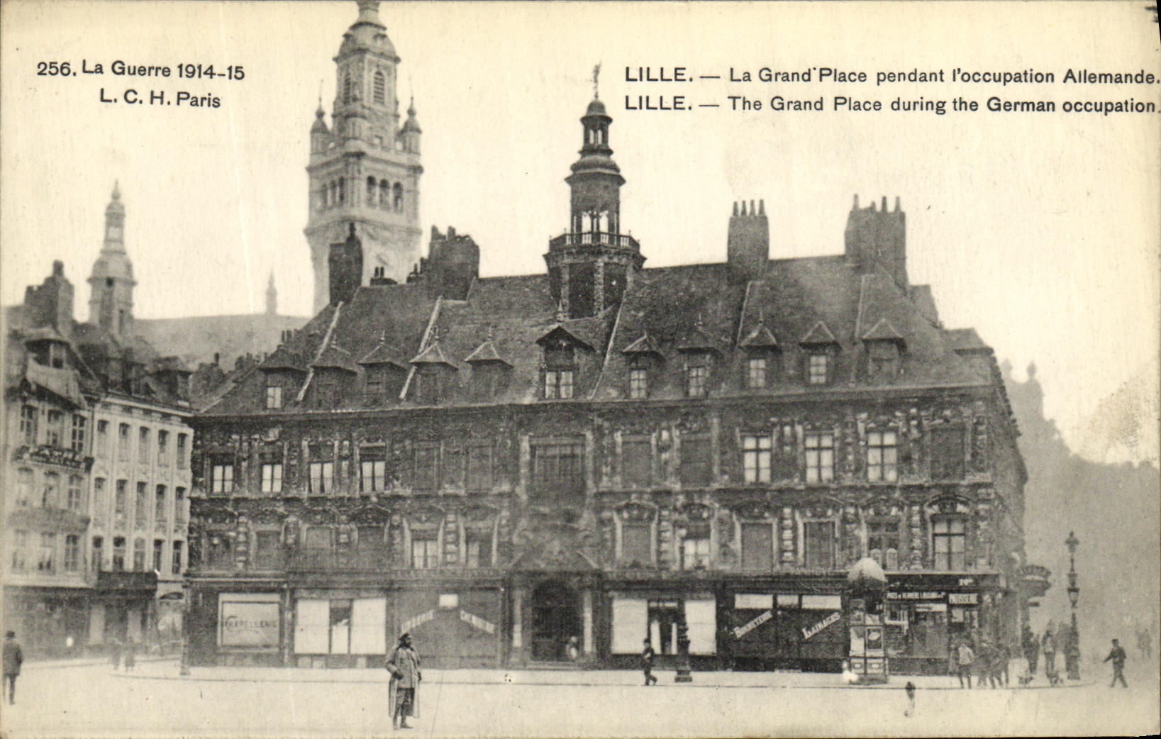 CPA Militaria Lille La Grand Place Pendant l occupation allemande 