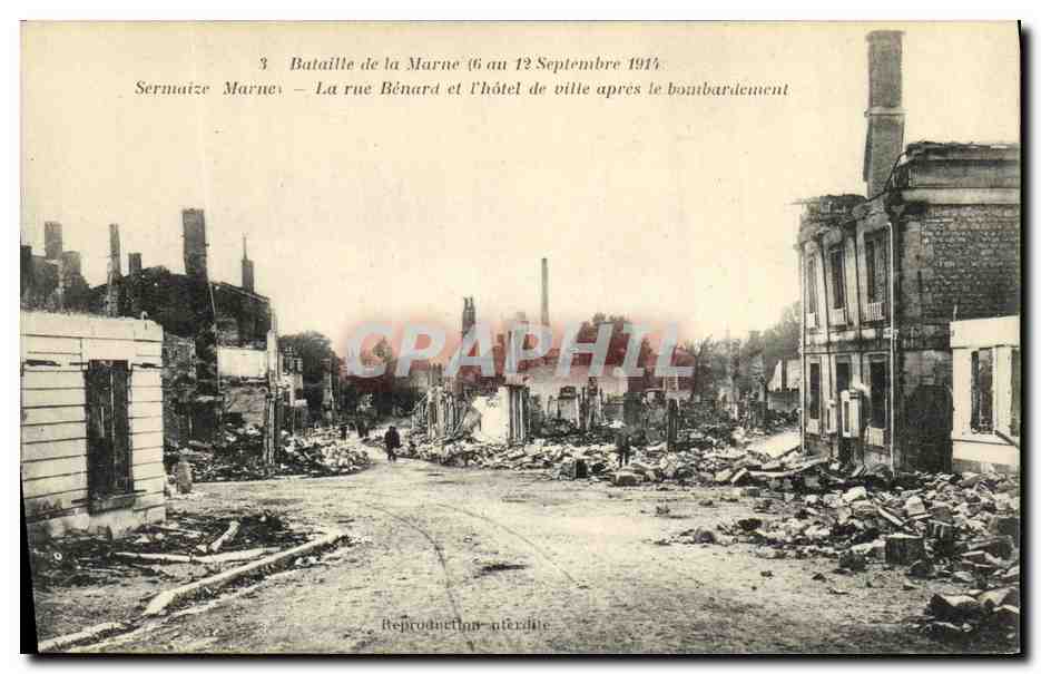 CPA Militaria Bataille de la Marne Sermaize La rue et l hotel de ville apres le bombardement 
