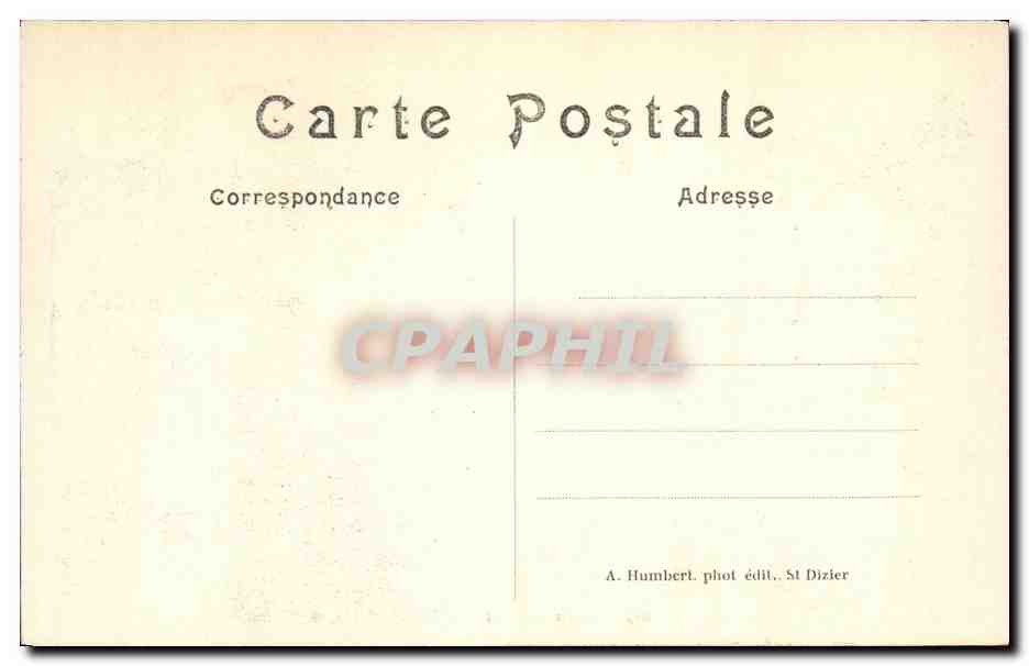 CPA Militaria Bataille de la Marne Sermaize La rue et l hotel de ville apres le bombardement  — Rückseite