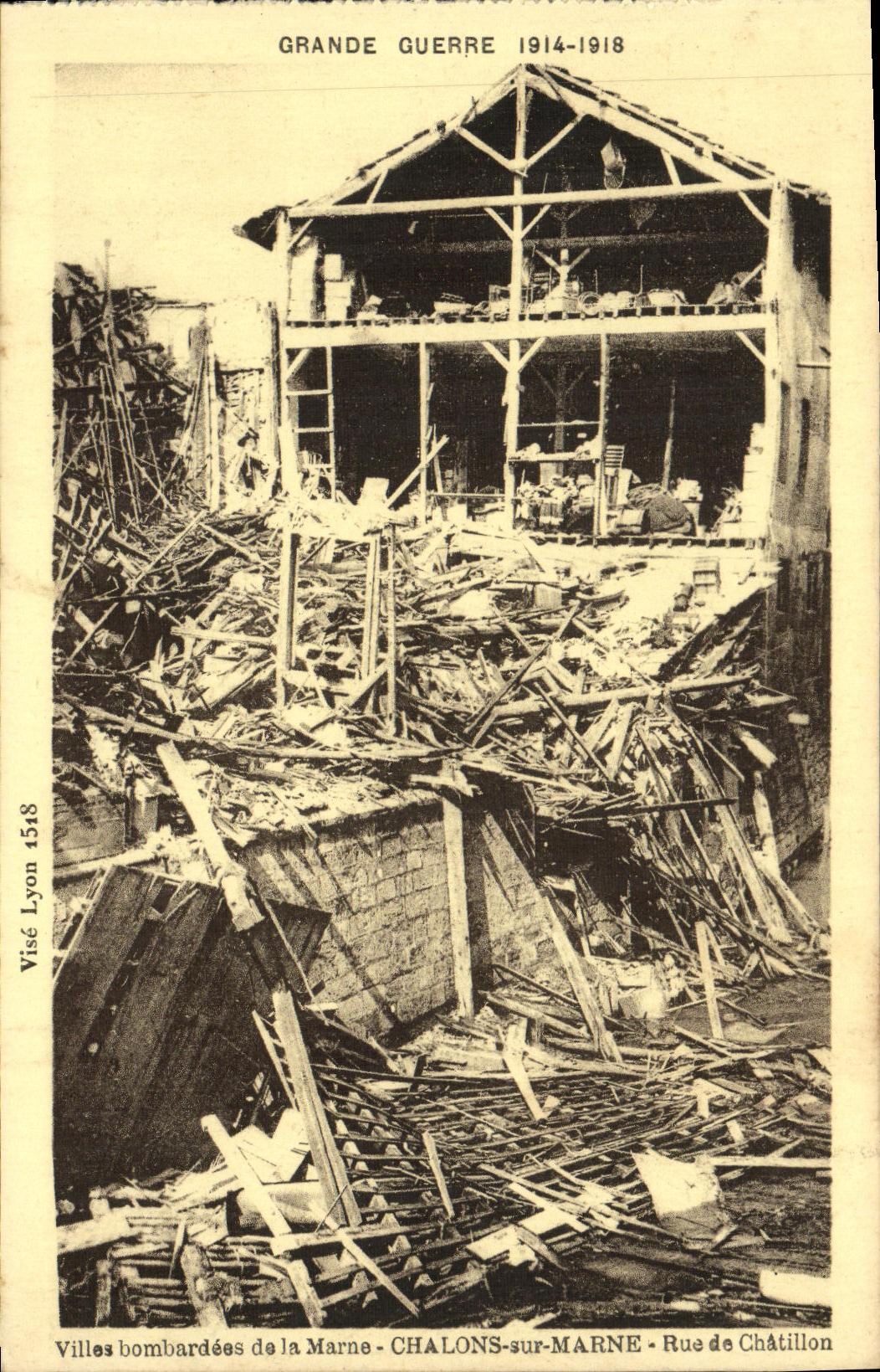 CPA Militaria Grande Guerre Chalons sur Marne rue de Chatillon 