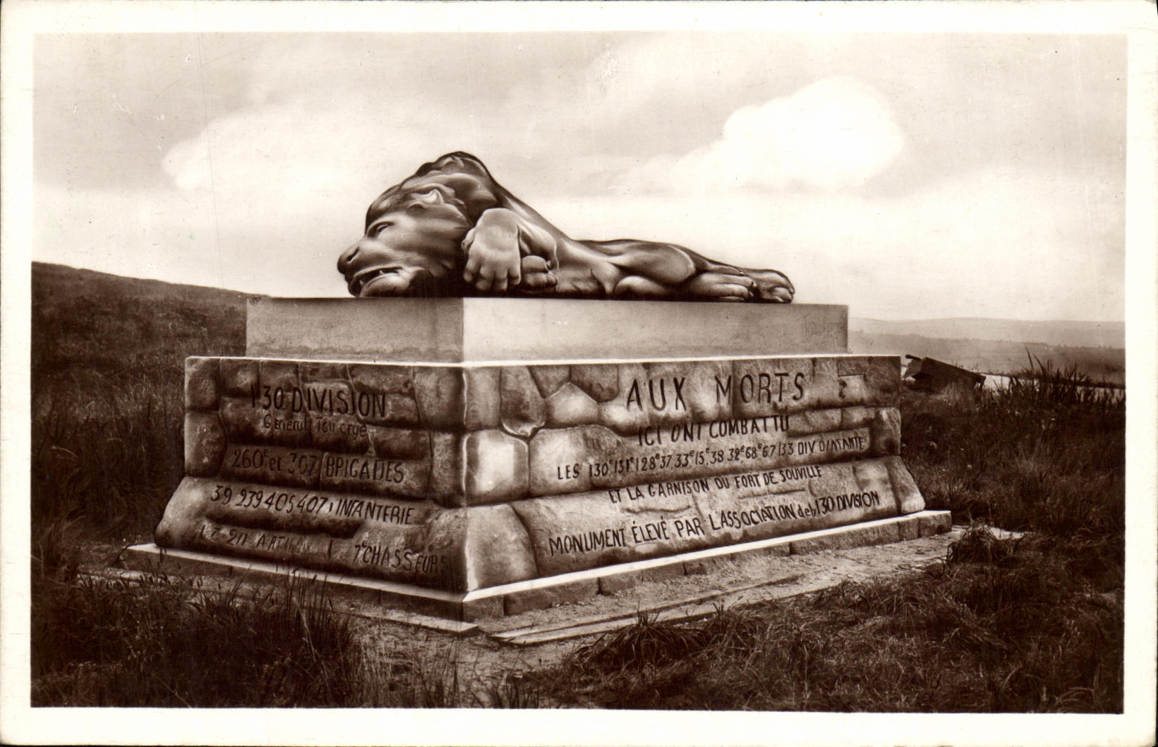 Monument aux Morts de la 130e Division — Chapelle Sainte-Fine — éditeur H. Verdun