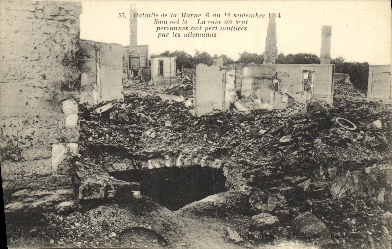 CPA Militaria Bataille de la Marne La cave sommeille 
