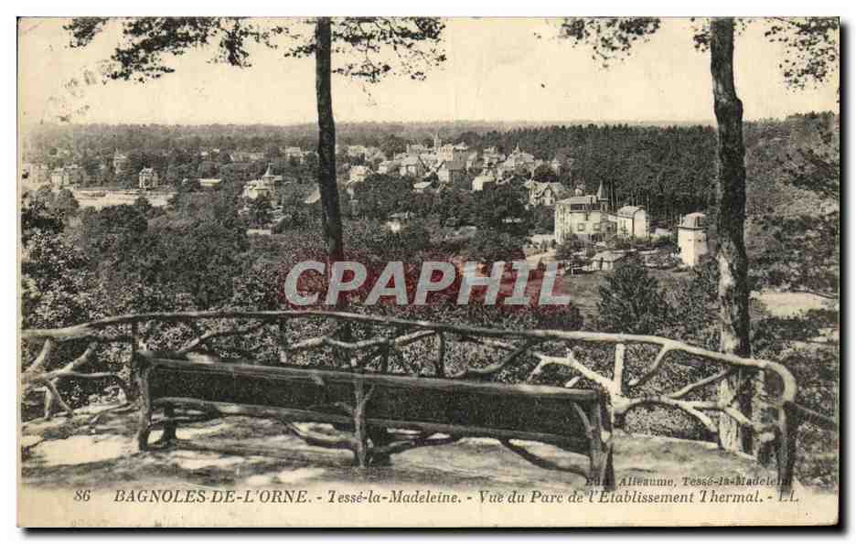 Bagnoles-de-l'Orne - Tessé-la-Madeleine - Vista del Parque del Establecimiento Termal