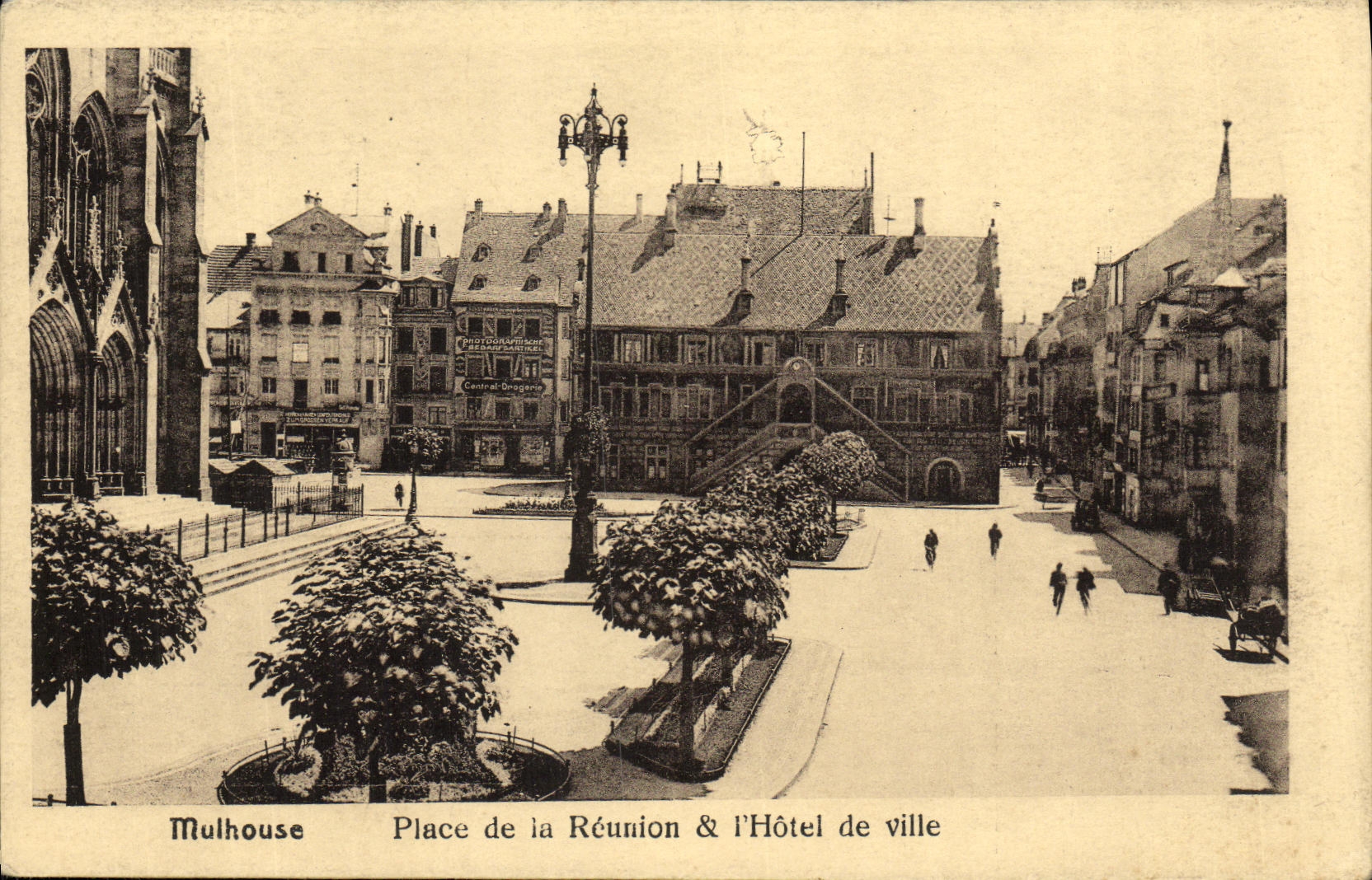Mulhouse - Place de la Réunion & l'Hôtel de ville