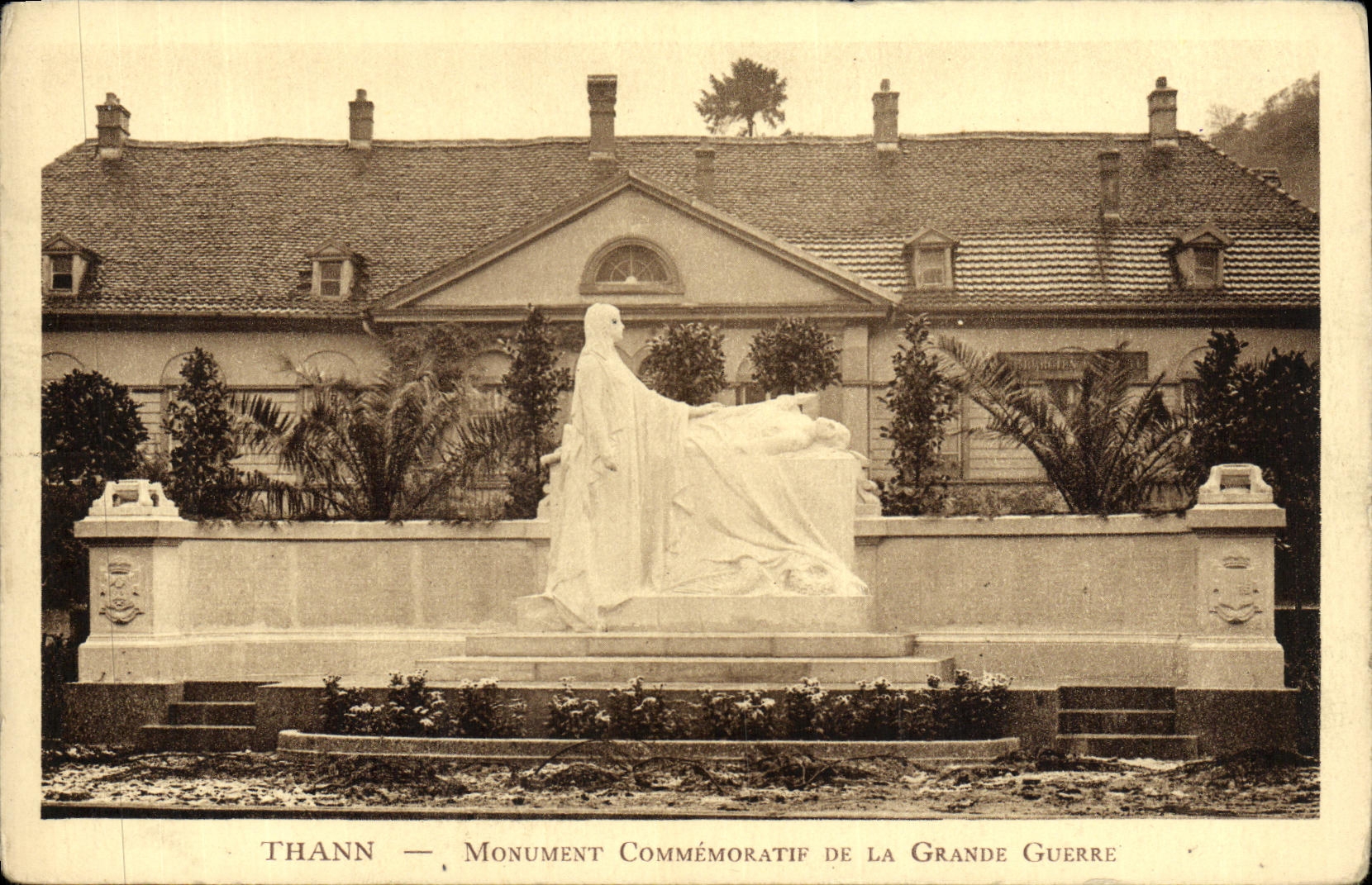 Thann — Monument commémoratif de la Grande Guerre — éditeur BRAUN & Cie, Thann (Ht-Rhin)