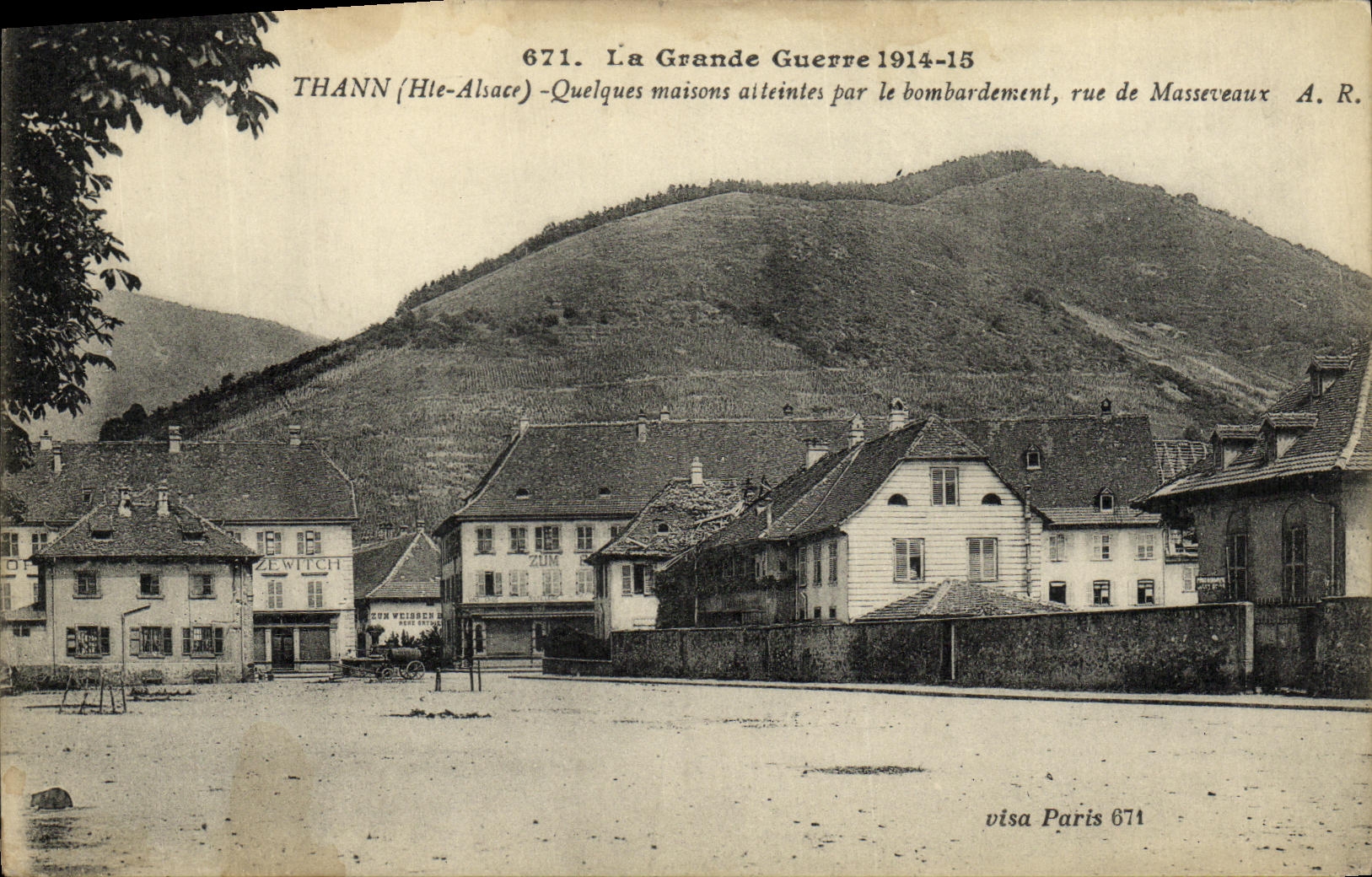 CPA Thann La Grande Guerre Quelques Maisons atteintes par le bombardement Rue de Masseveaux