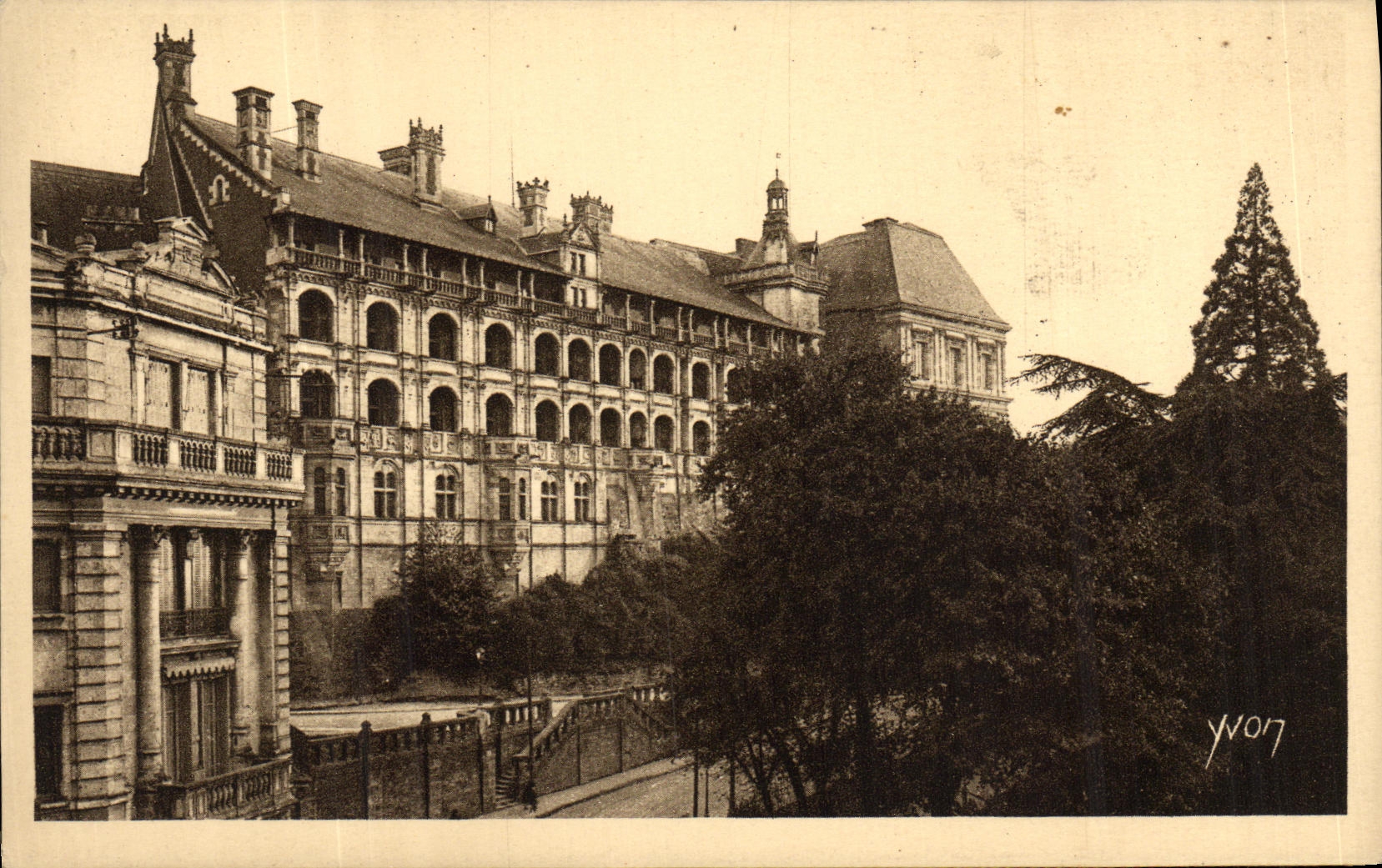 CPA Chateau de Blois Aile Francois I