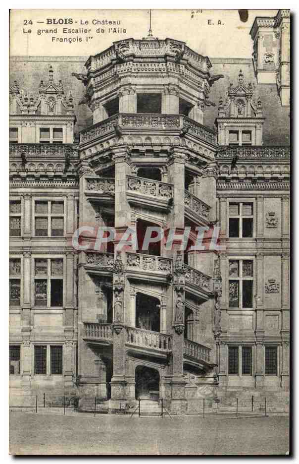 CPA Blois Le Chateau Le grand Escalier de L Aile Francois 1er