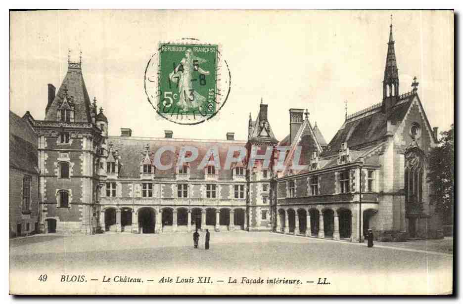 CPA Blois Le Chateau Aile Louis XII Facade interieure