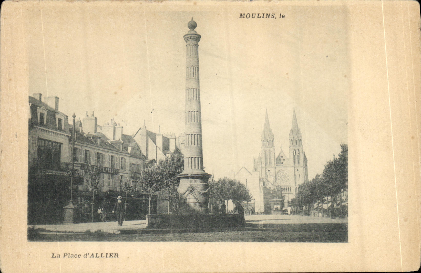 CPA Moulins La place d Allier
