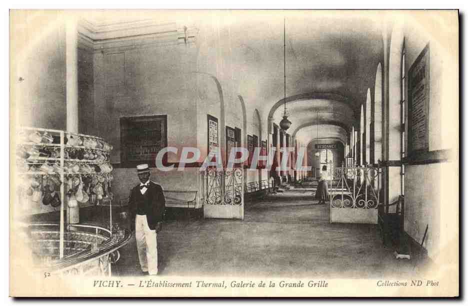 CPA Vichy L Etablissement Thermal Galerie de la Grande Grille