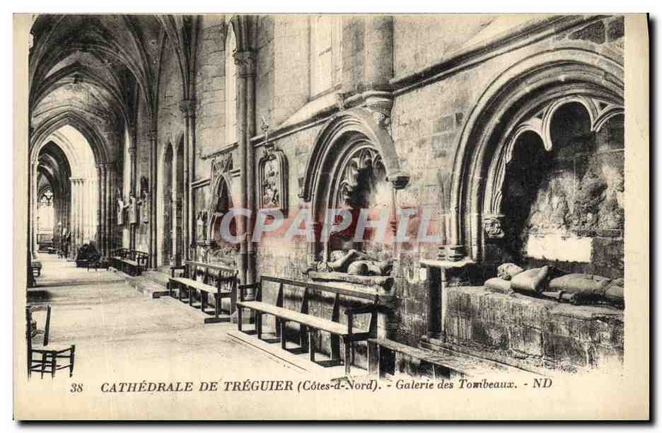 Cathédrale de Tréguier (Côtes-d'Armor) — Galerie des Tombeaux — ND
