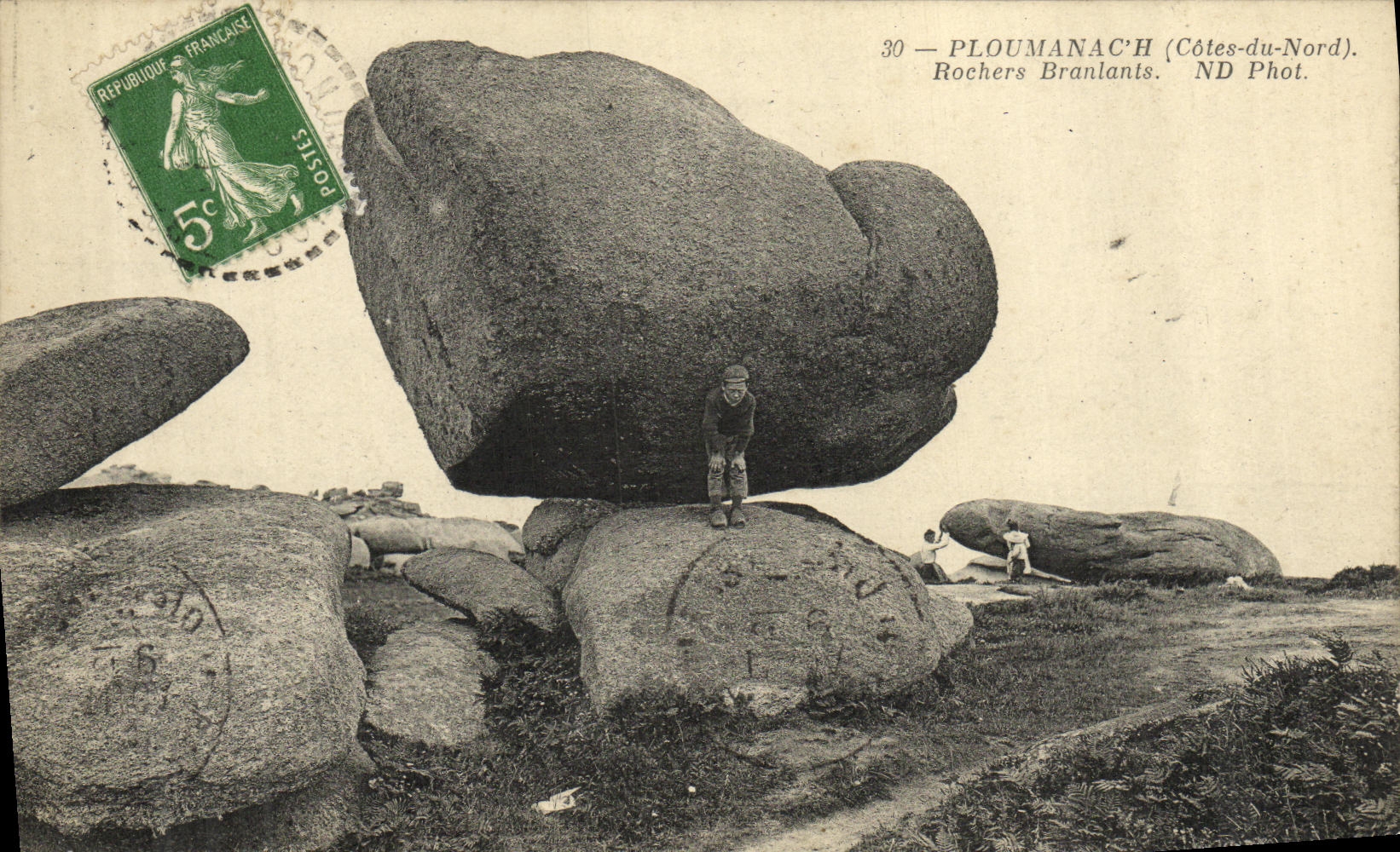 CPA Ploumanach Rochers Branlants