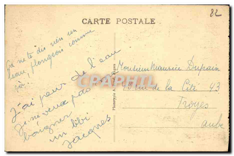 St-Quay-Portrieux (C.-du N.) — Vue générale de la Plage et du Casino — A. B. — Verso
