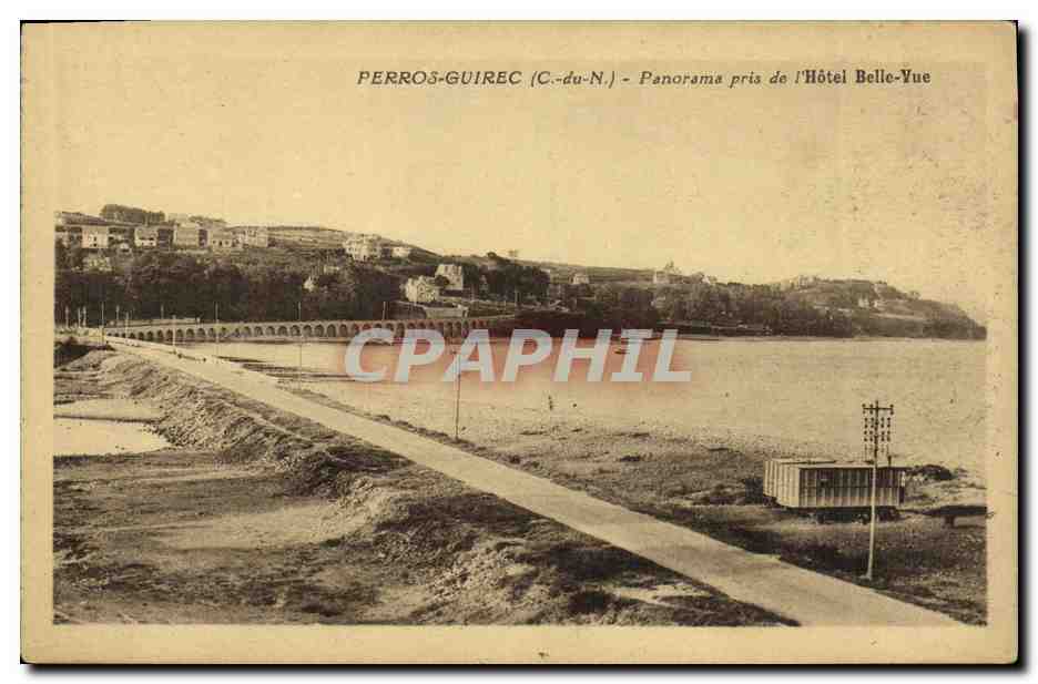 Perros-Guirec (C.-du-N.) - Panorama pris de l'Hôtel Belle-Yue