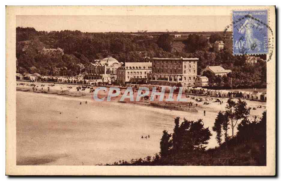 Plage de Tréstraou — vue du casino et des bâtiments — éditeur Lévy et Neubien, n° 22