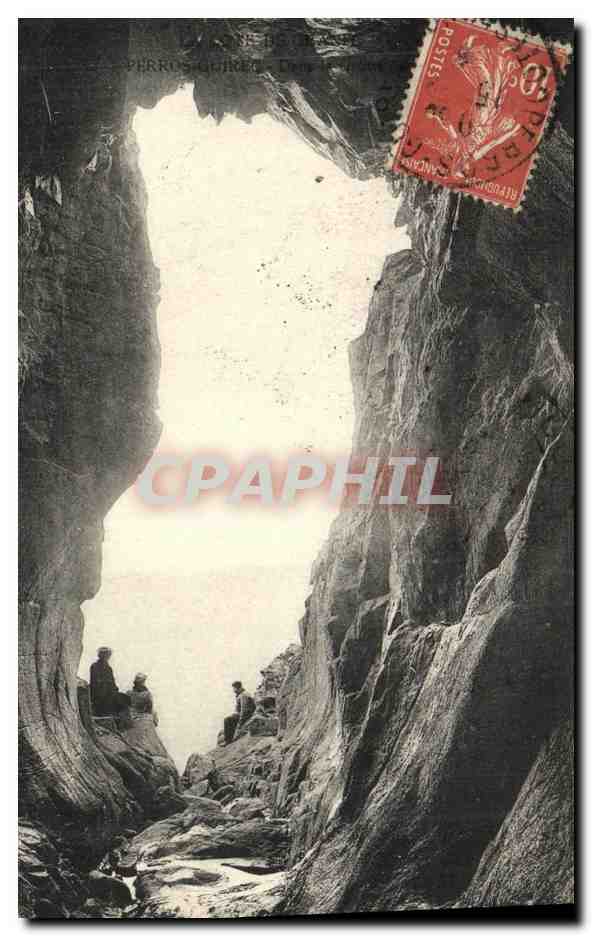 Grotte de la Pierre-qui-Vire — vue du gouffre — éditeur inconnu, n° de série non visible