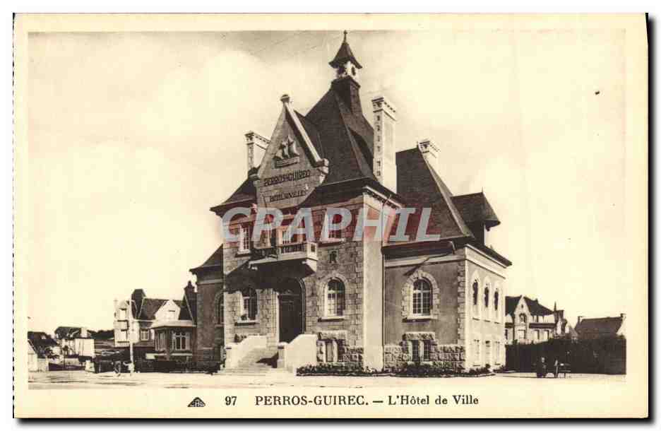 CPA Perros Guirec L Hotel de Ville