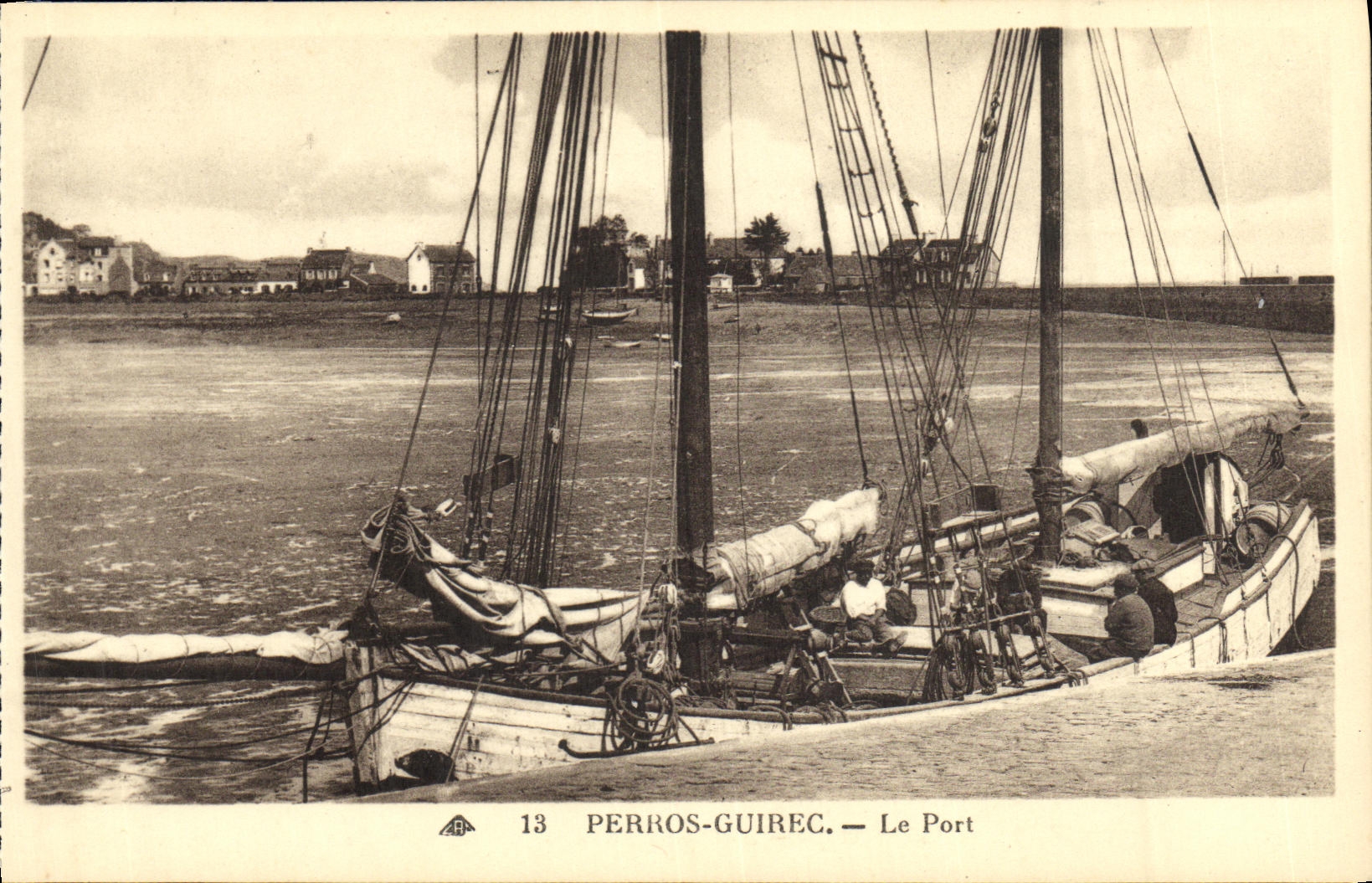 Perros-Guirec — Le Port — C.° des Arts Photoméca