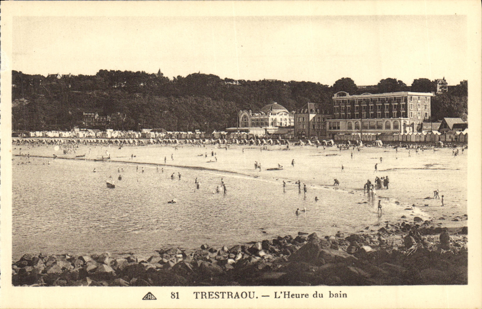 TRESTRAOU — L'Heure du bain — CPA n°81
