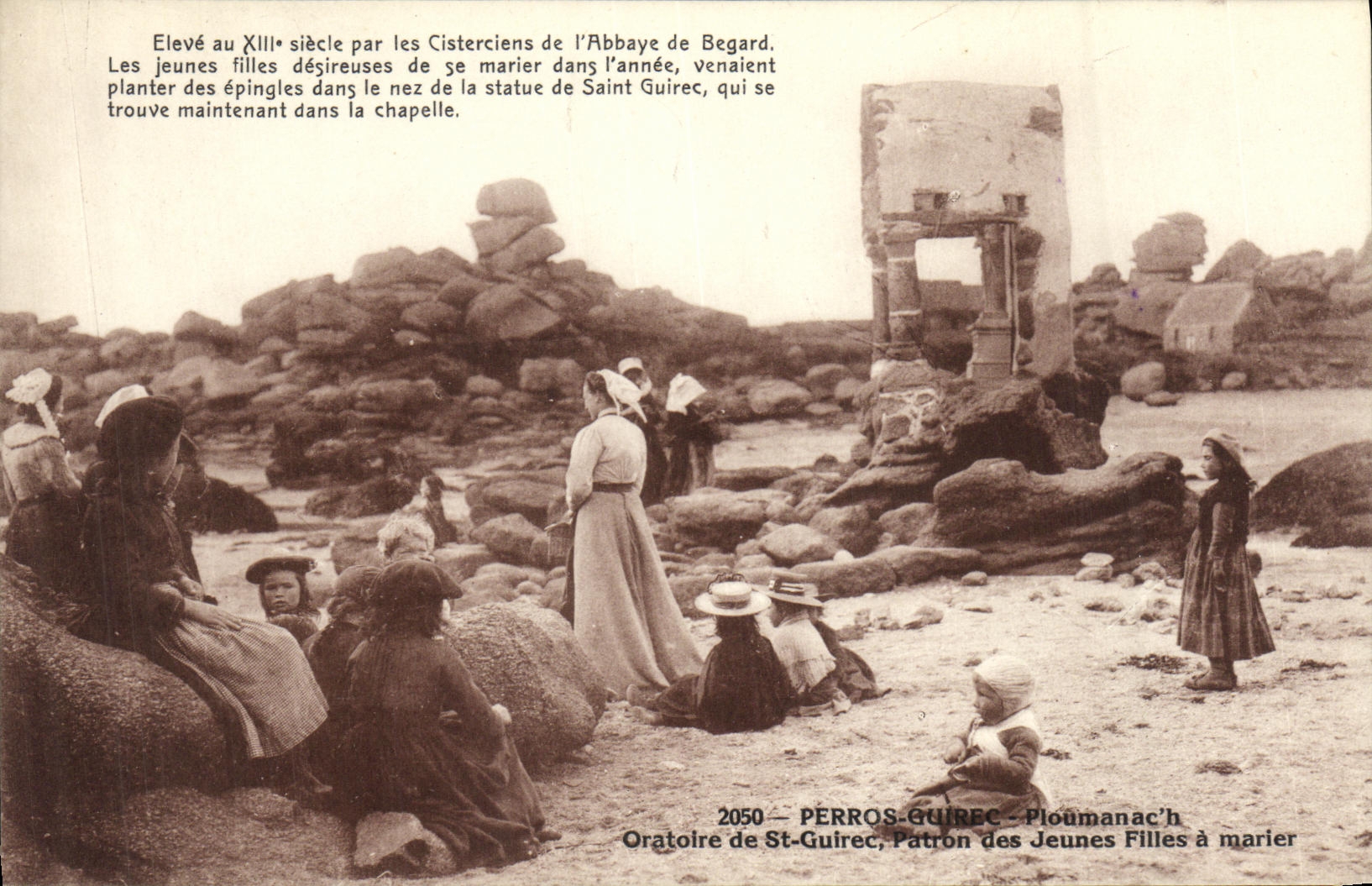 CPA Perros Guirec Ploumanac h Oratoire de St Guirec Patron de Jeunes Filles a marier Enfants