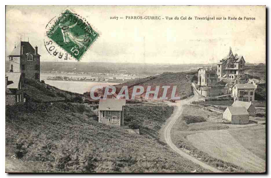 CPA Perros Guirec Vue du Col de Trestrignel sur la Rade de Perros