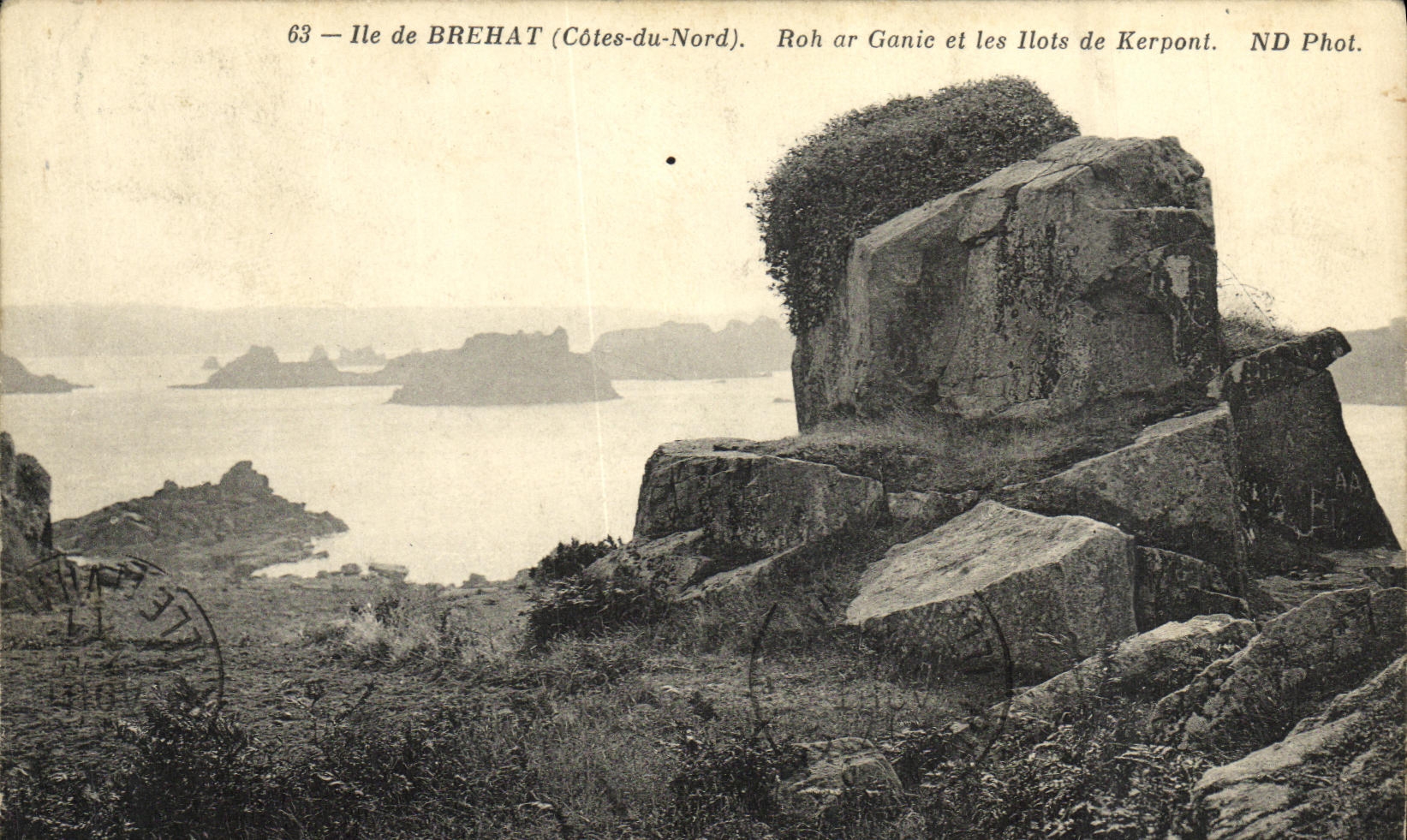 Ile de Brehat (Côtes-du-Nord) — Roh ar Ganic et les Ilots de Kerpont — ND Phot.