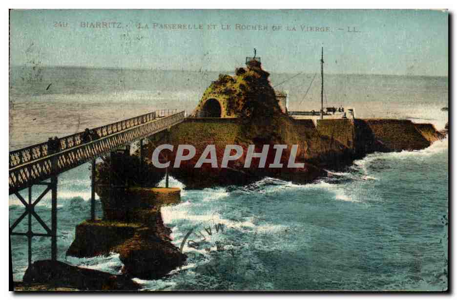 CPA Biarritz La Passerelle et le Rocher de la Vierge