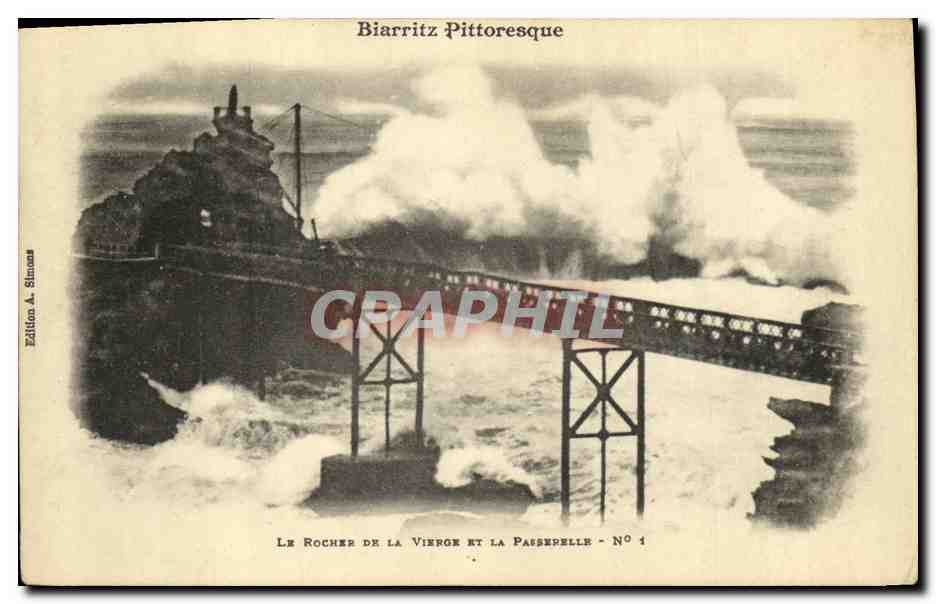 CPA Biarritz Pittoresque La Rocher de la Vierge et la Passerelle