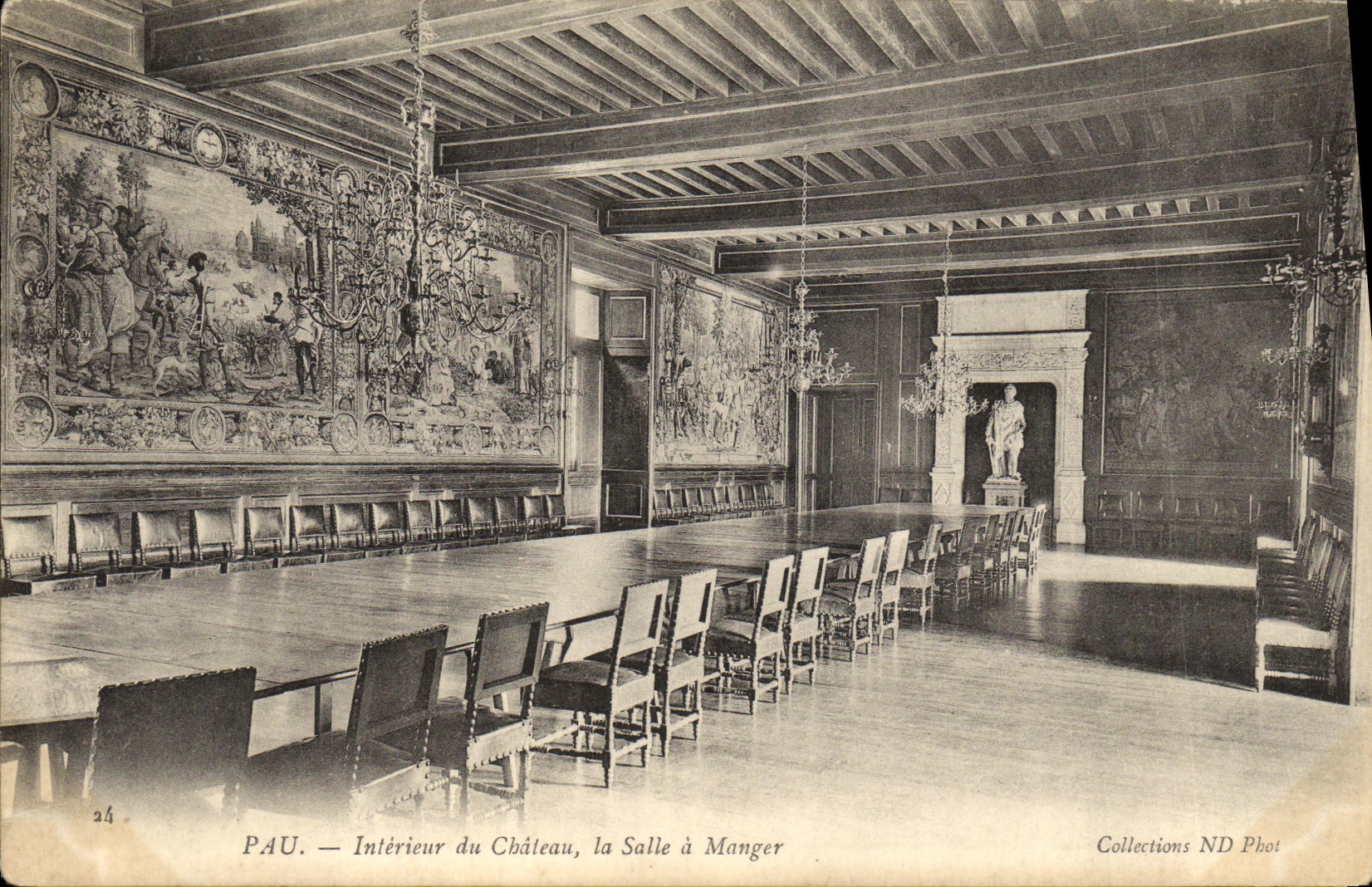 CPA Pau Interieur du Chateau la Salle a Manger