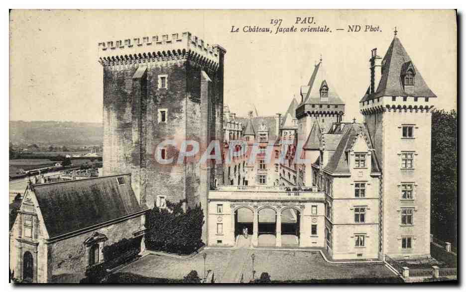 Pau — Le Château, façade orientale — ND Phot.