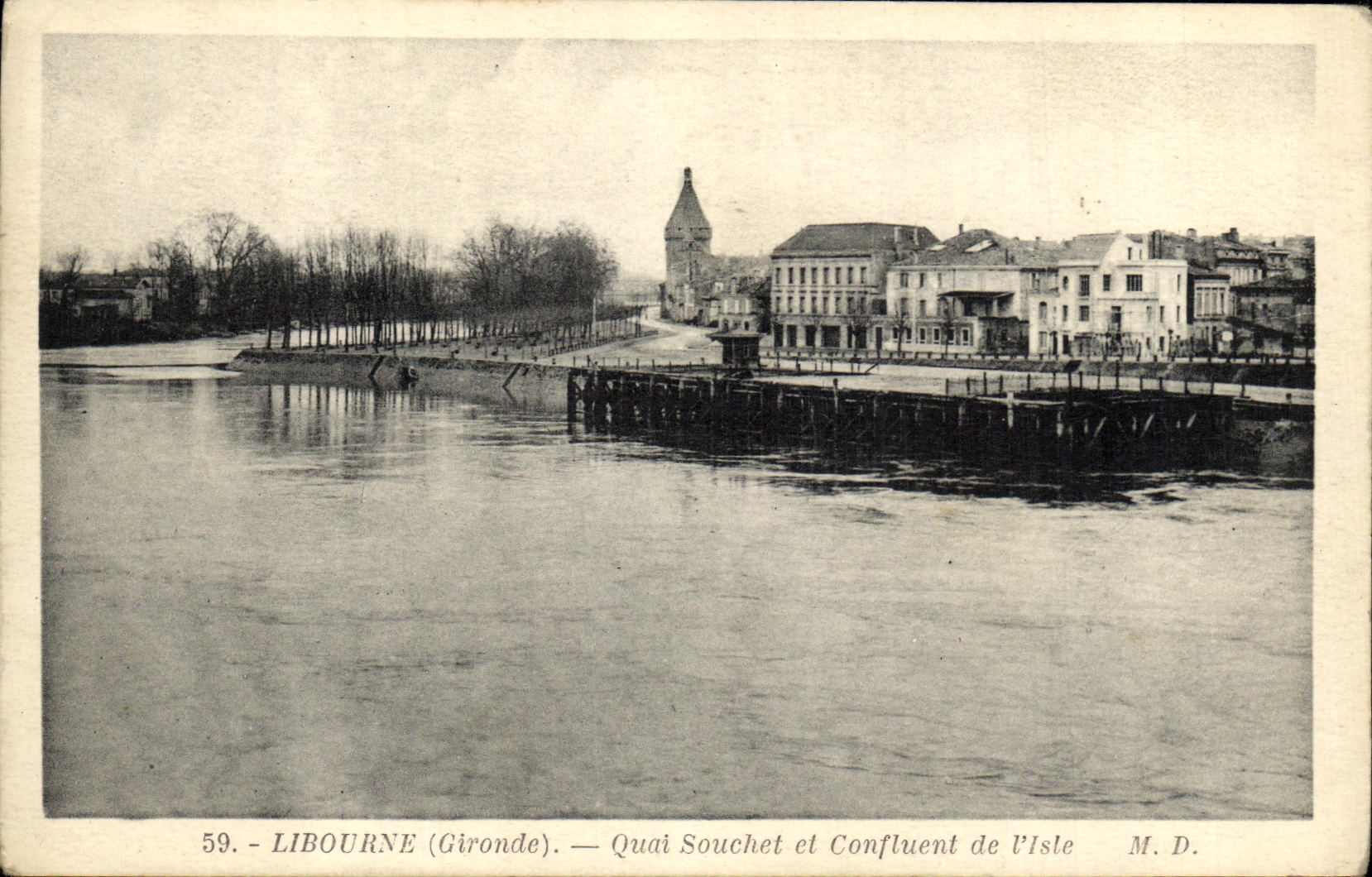CPA Libourne Quai Souchet et Confluent de ISte