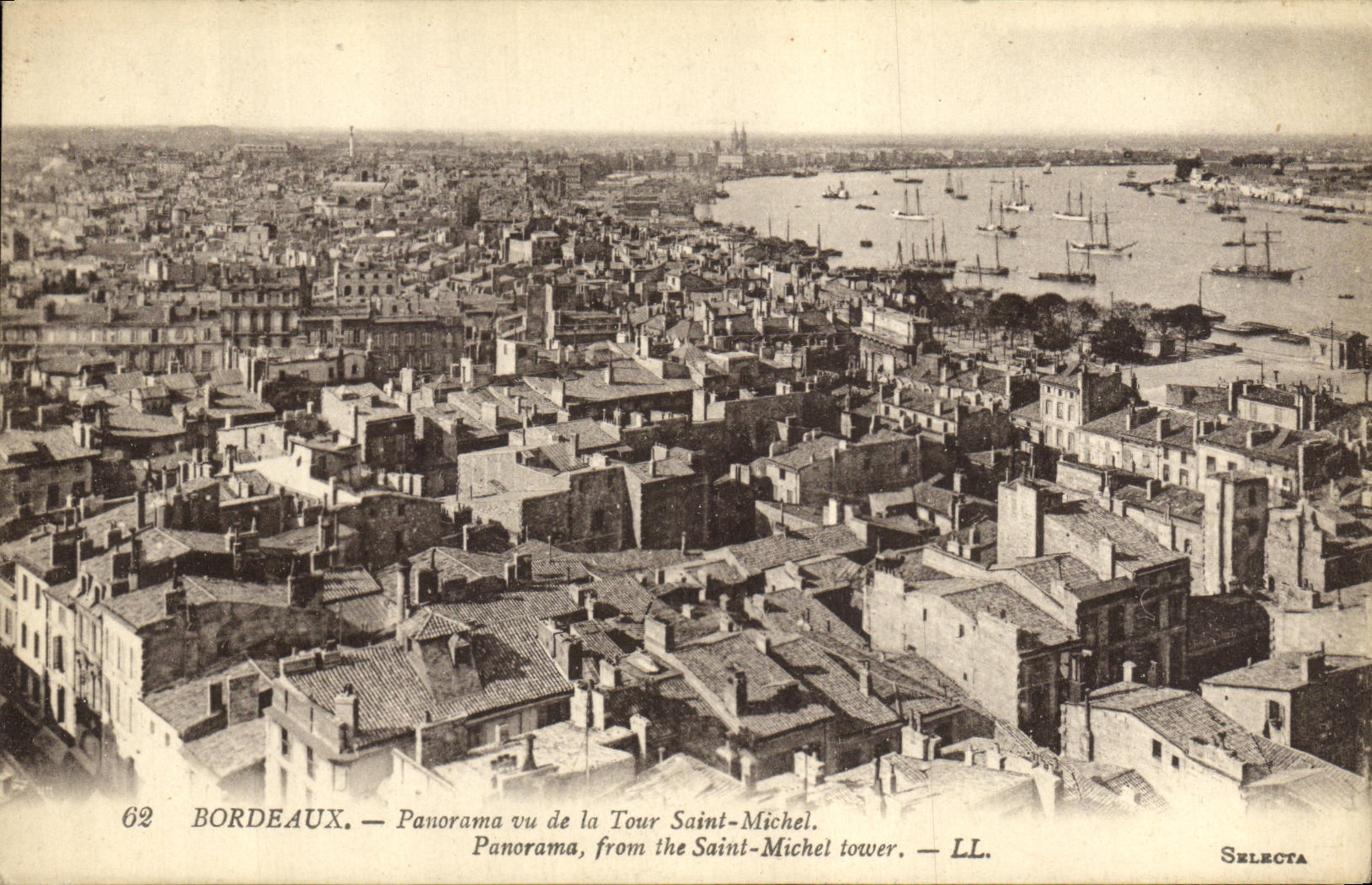Bordeaux — Panorama vu de la Tour Saint-Michel — Selecta