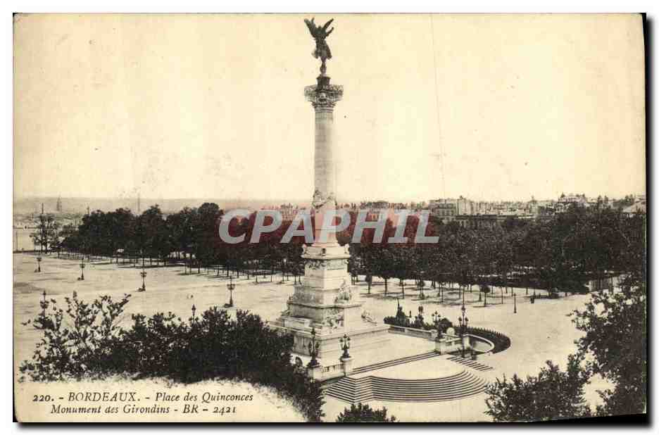 CPA Bordeaux Place des Quinconces Monument des Girondins