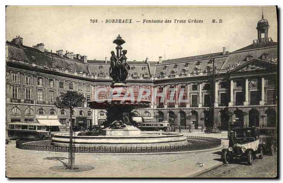 CPA Bordeaux Fontaine des Trois Graces Automobile