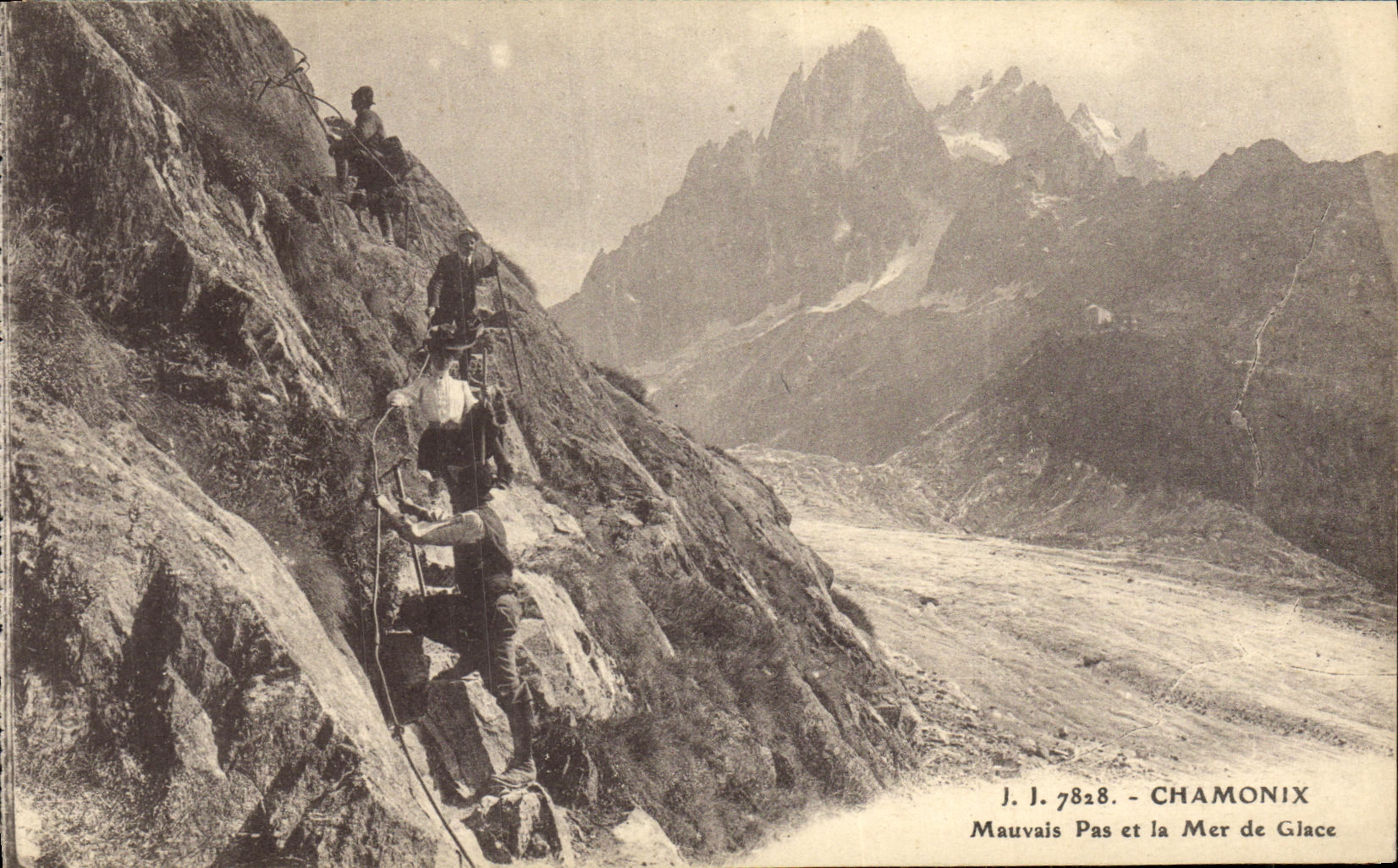 CPA Chamonix Mauvais pas et la Mer de Glace Alpinisme