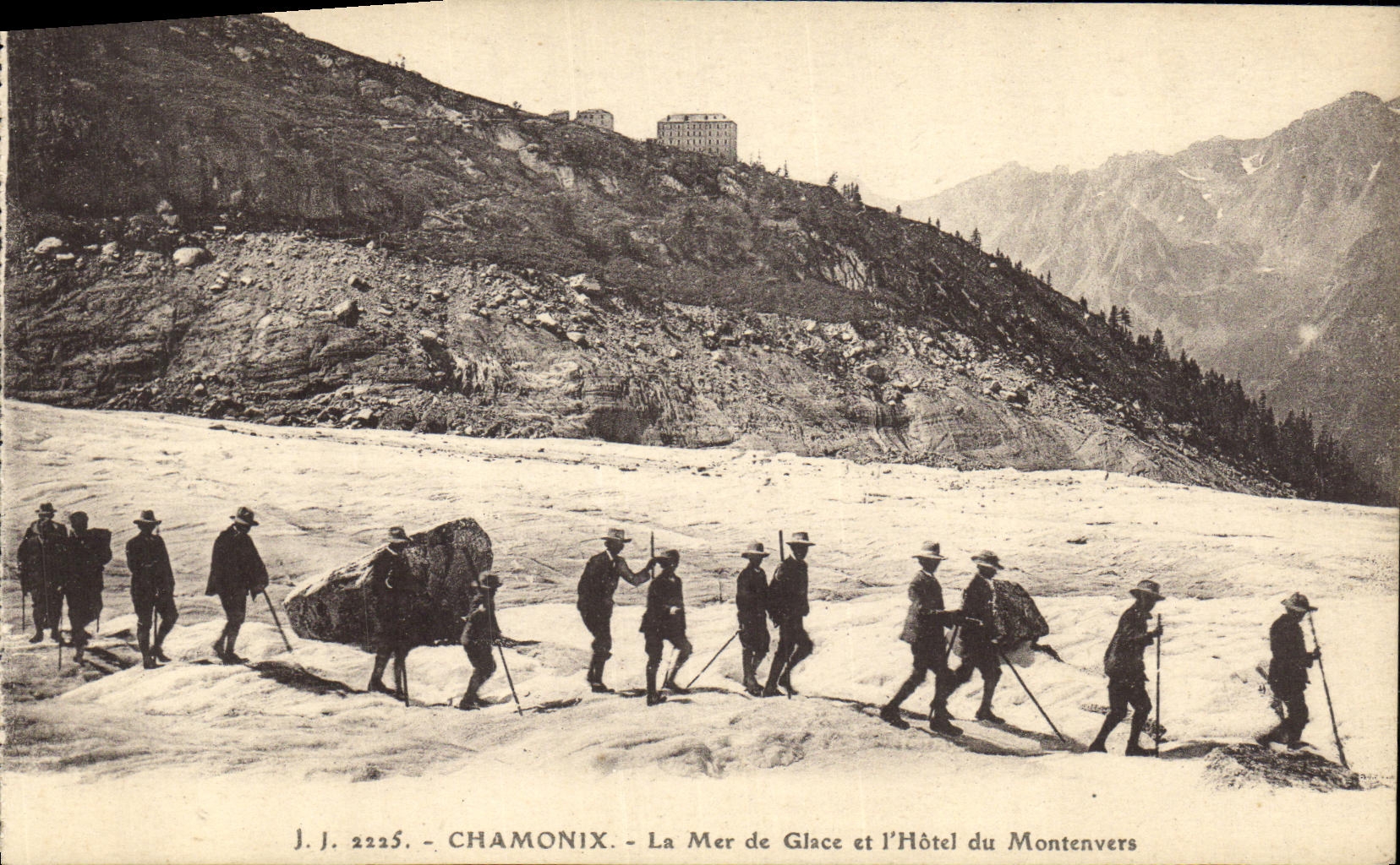 CPA Chamonix La Mer de Glace et L Hotel du Montenvers Alpinisme