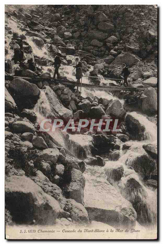 CPA Chamonix Cascade du Nant Blanc a la Mer de Glace