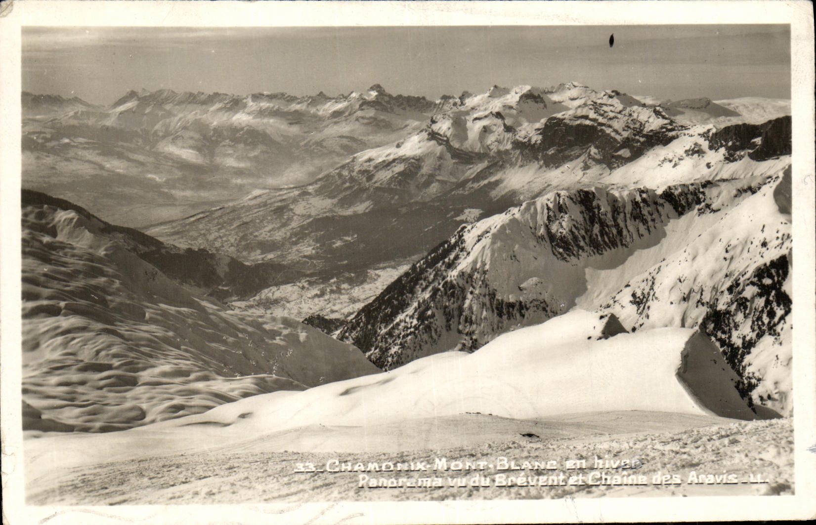 Chamonix - Mont Blanc en hiver - Panorama vu du Brevent et Chaîne des Aravis - n°33
