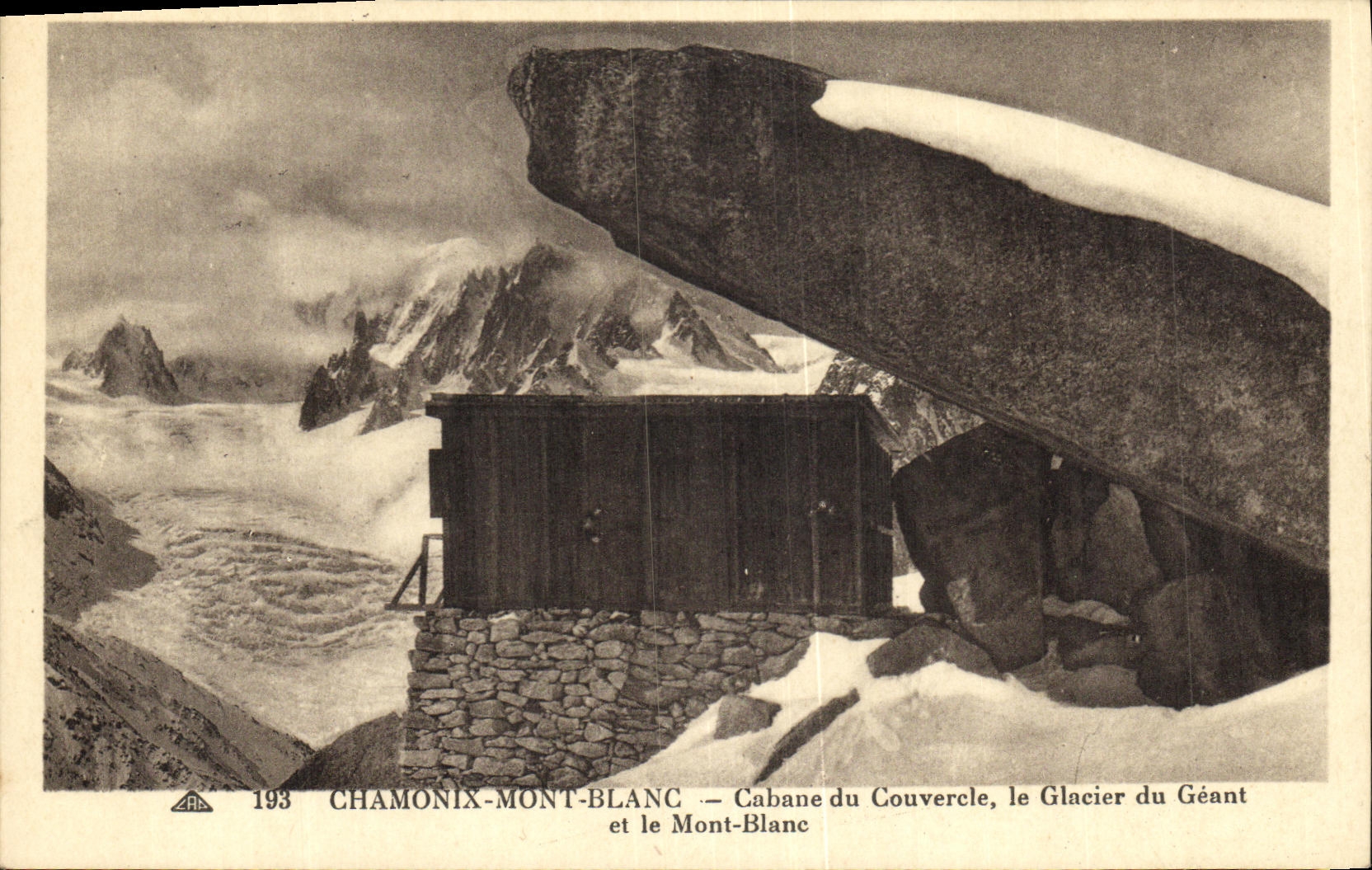 CPA Chamonix Mont Blanc Cabane du couvercle le glacier du geant et le Mont Blanc