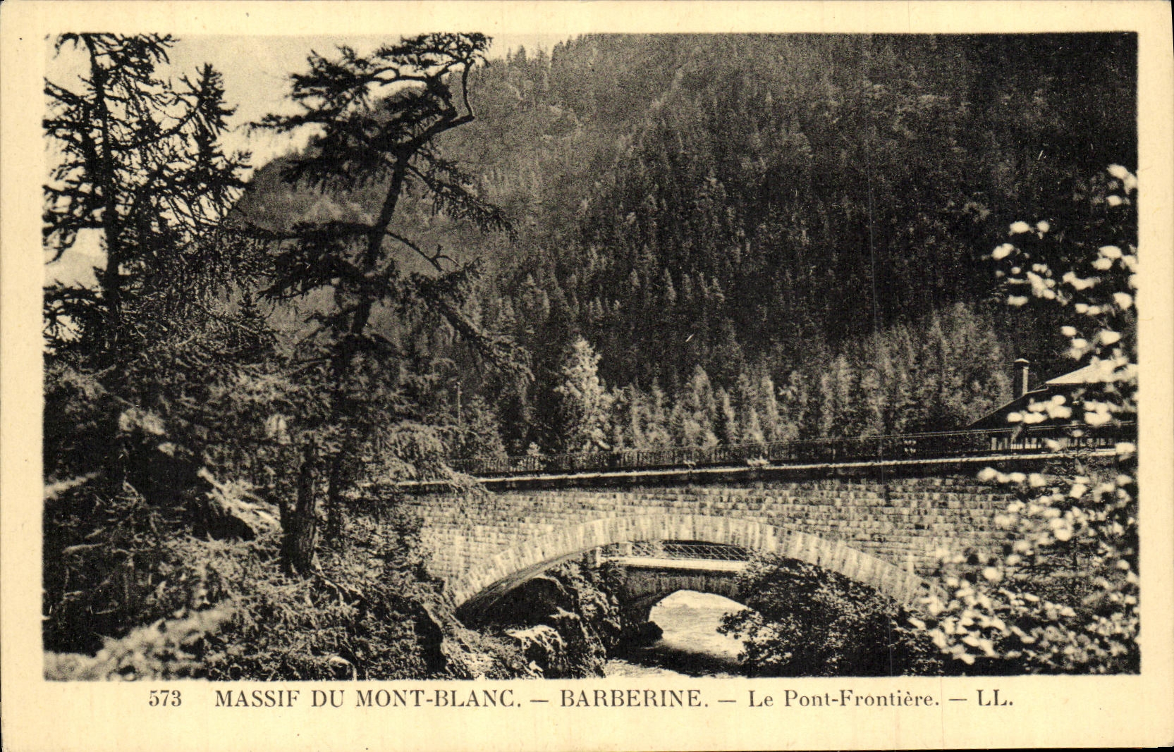 CPA Massif du Mont Blanc Barberine Le Pont Frontiere