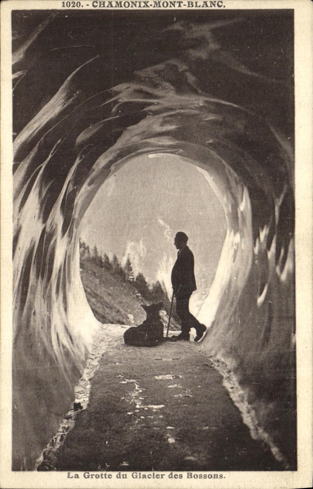 CPA Chamonix Mont Blanc La Grotte du Glacier des Bossons