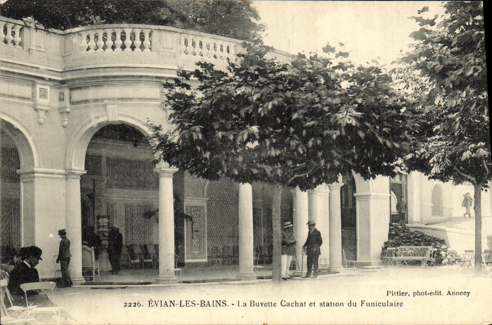 ÉVIAN-LES-BAINS - La Buvette Cachat et station du Funiculaire — Pittier, phot-edit. Anneey, n°2226