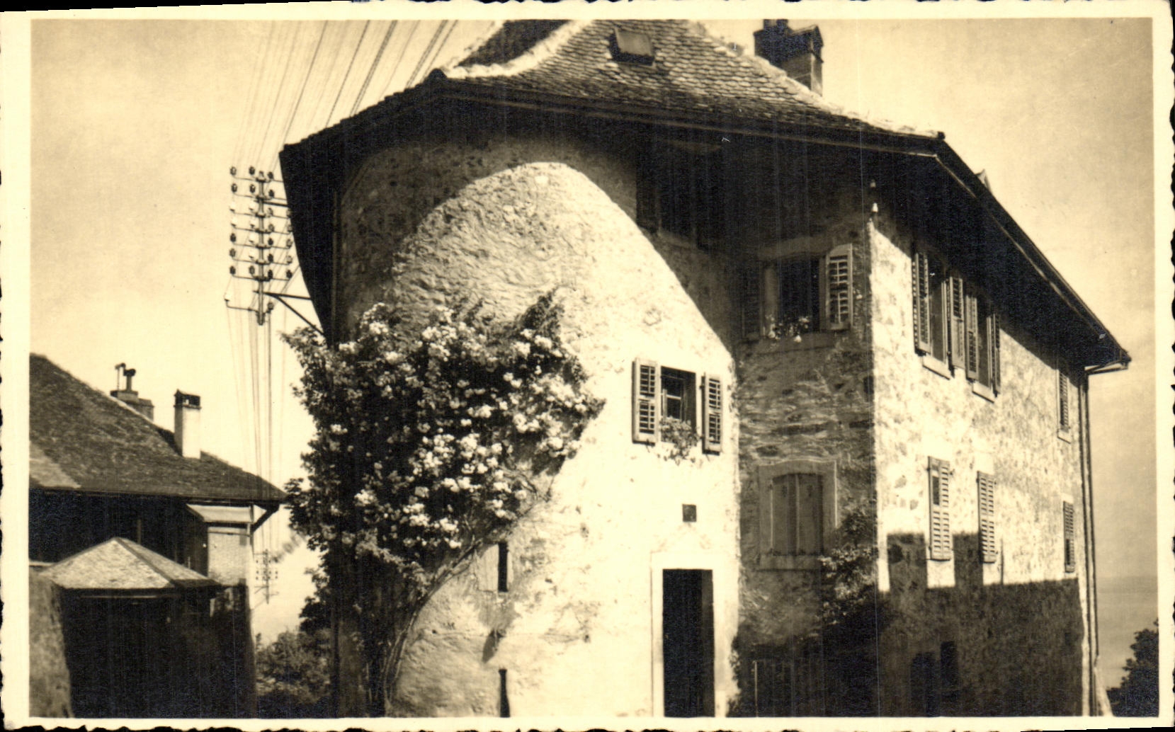 CPA Environs d Evian les Bains Neuvecelle Vieille maison