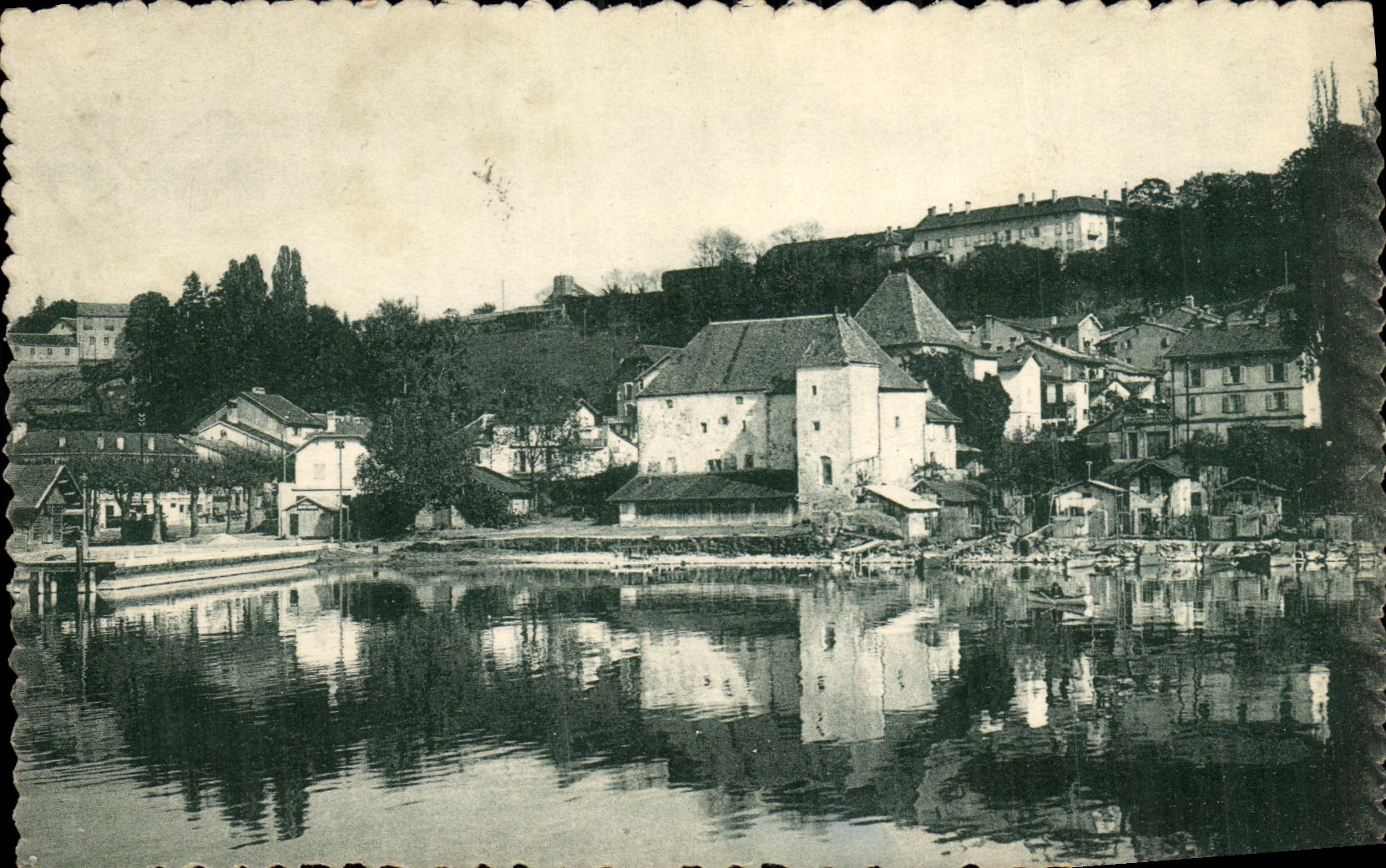 Thonon-les-Bains — vue du lac et du château — éditeur : Thonon-les-Bains