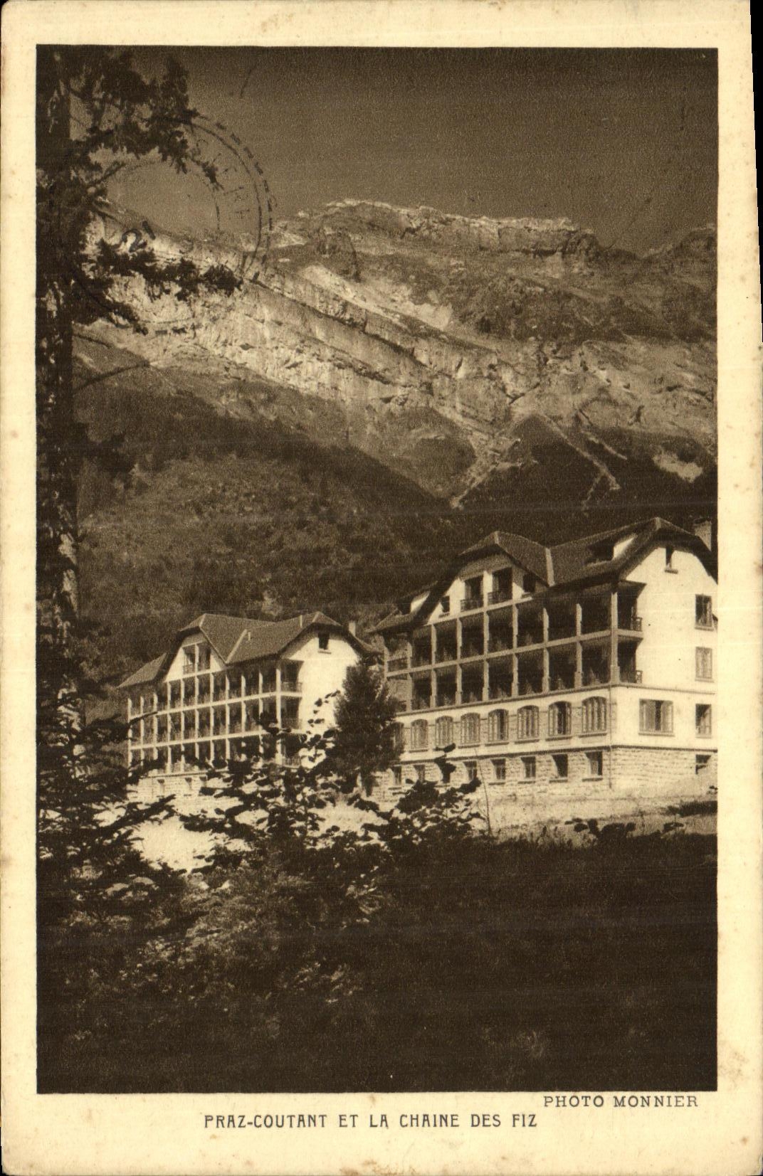 Praz-Coutant et la Chaîne des Fiz — Photo Monnier