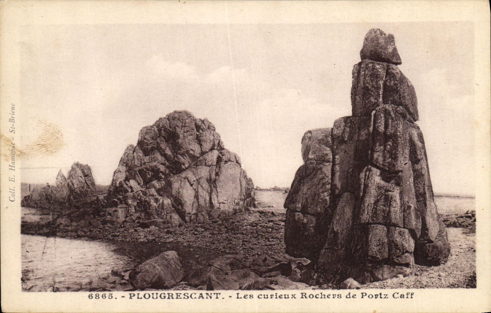 PLOUGRESCANT — Les curieux Rochers de Portz Caff — Édition E. Harmonic - St-Briouic